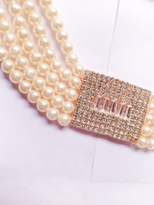 American Dazzling Pearl Necklace & Earrings Set