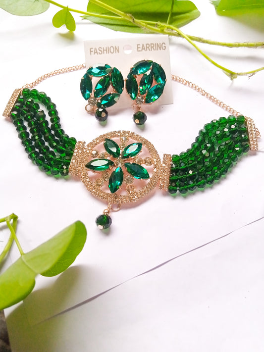 Green Dazzling Pearl Choker Necklace & Earrings Set with Gold Accents