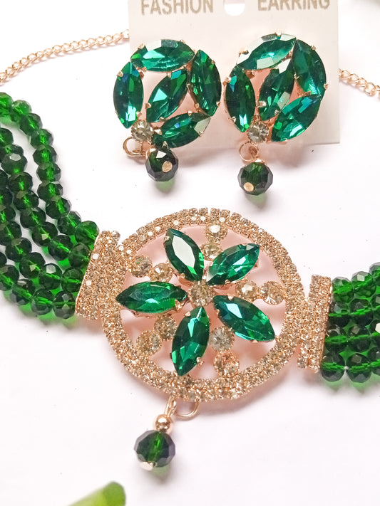 Green Dazzling Pearl Choker Necklace & Earrings Set with Gold Accents
