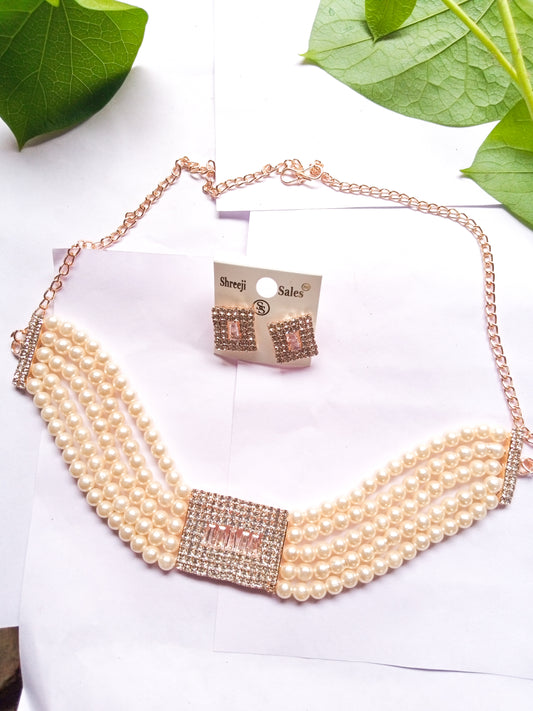 American Dazzling Pearl Necklace & Earrings Set